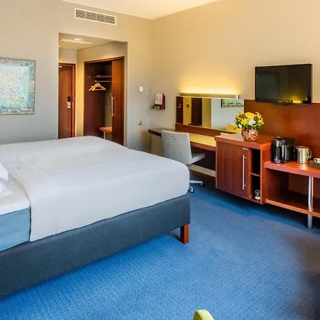 维鲁所库斯经典酒店 4* 塔林